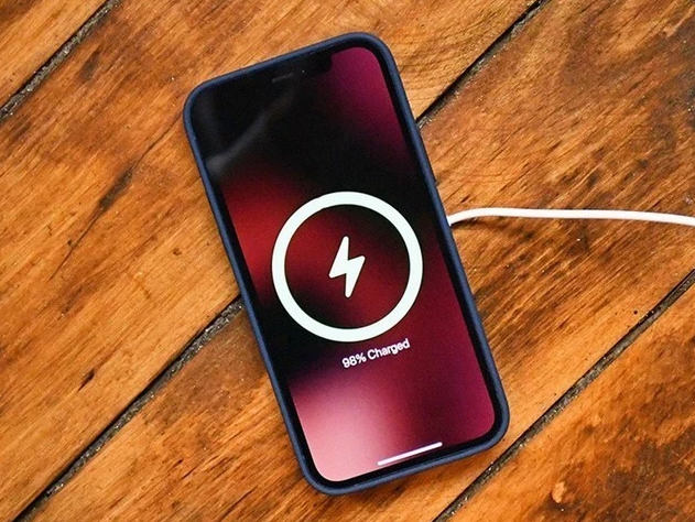 牡丹苹果手机维修分享iPhone 12可以随便充电吗 